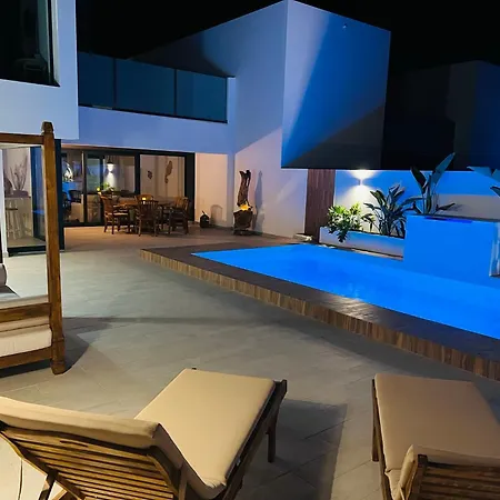 Luna Villa *