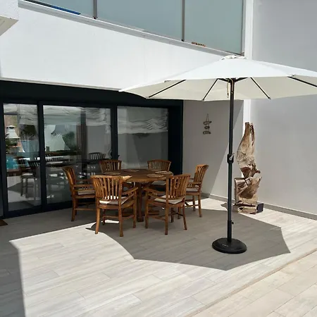 וילה Luna לאחארס